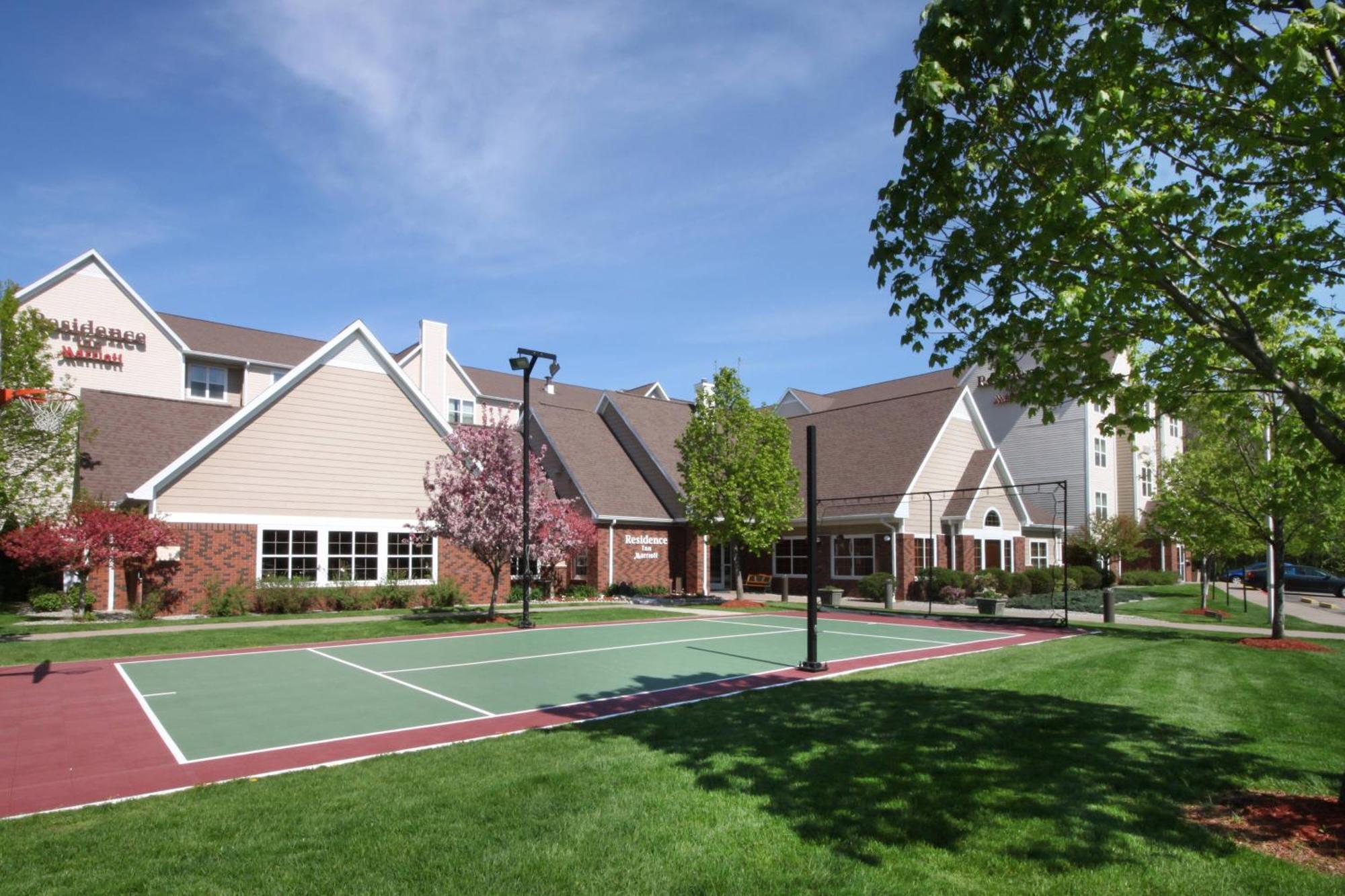 Residence Inn By Marriott West Springfield Exterior photo