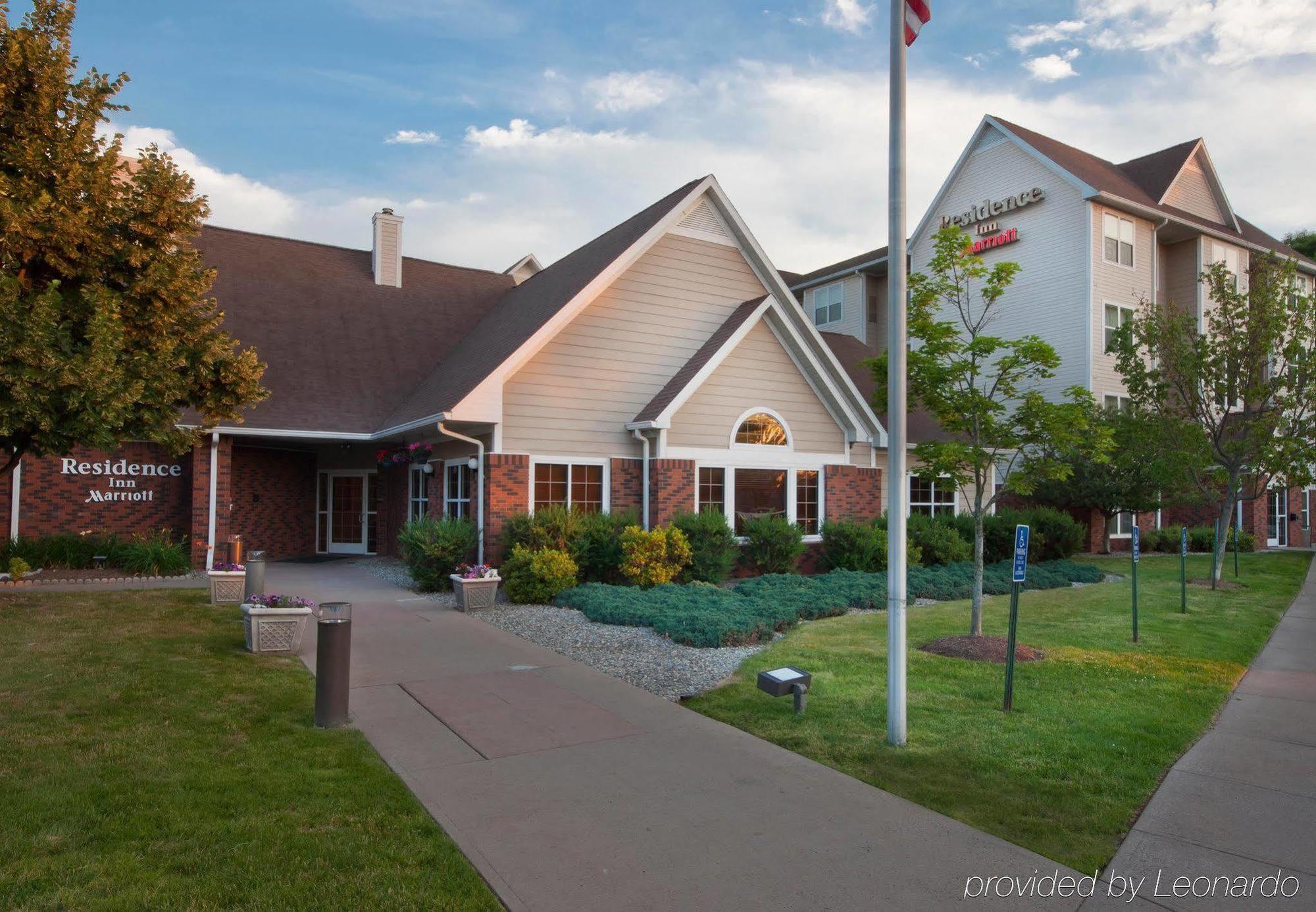 Residence Inn By Marriott West Springfield Exterior photo